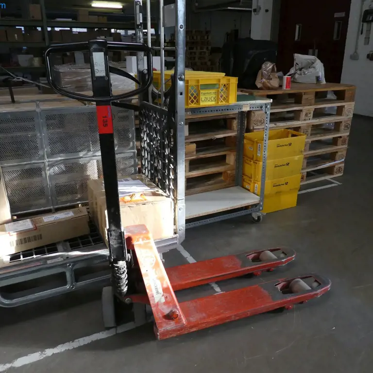 Pallet truck (later release) BT