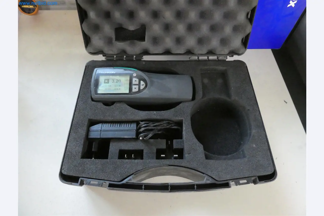 Tiskařské a třídicí stroje-2