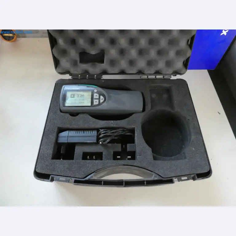 Tiskařské a třídicí stroje-2