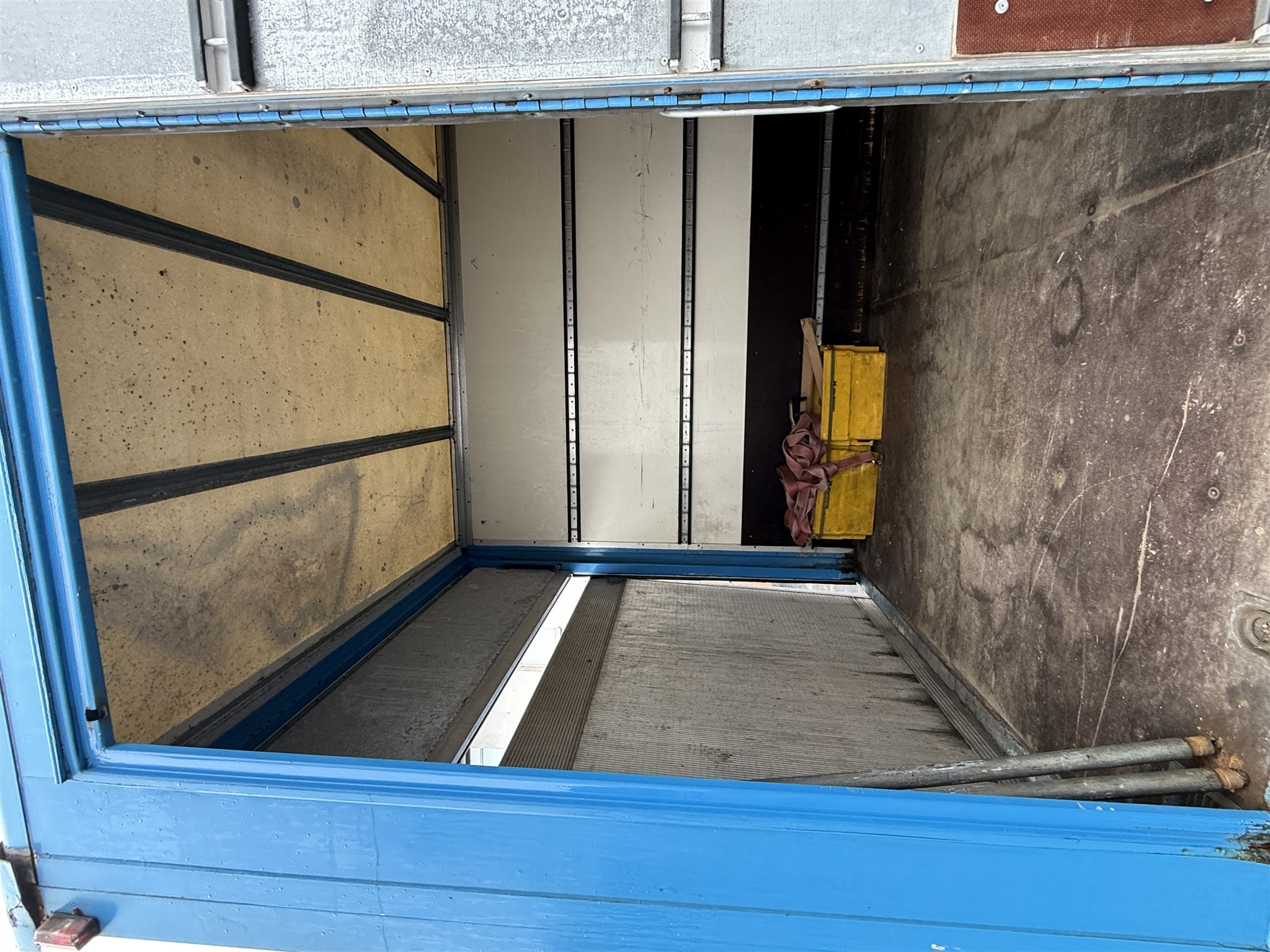 Stroji za tiskanje in sortiranje-14