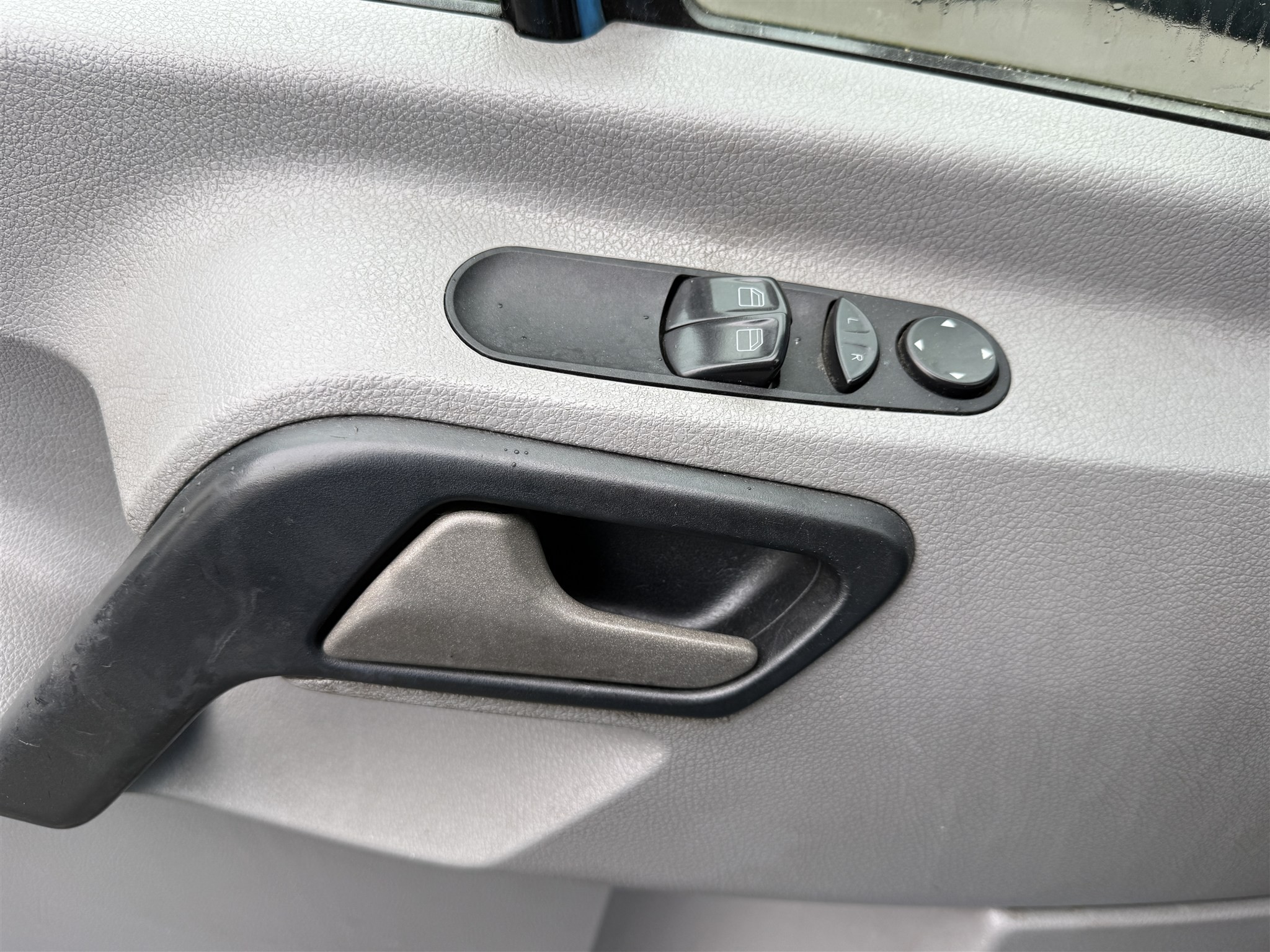 Stroji za tiskanje in sortiranje-30