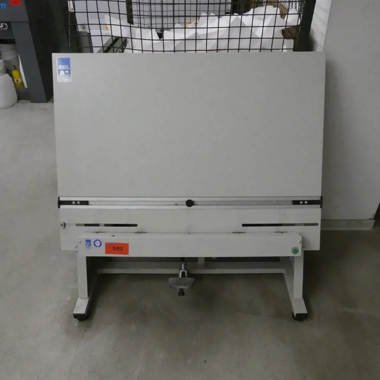 Plate punch Beil