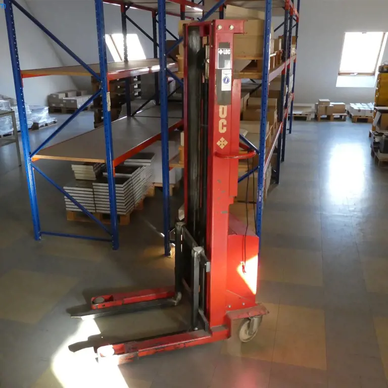 Electric pallet truck (later release) LOC ML.A.EB