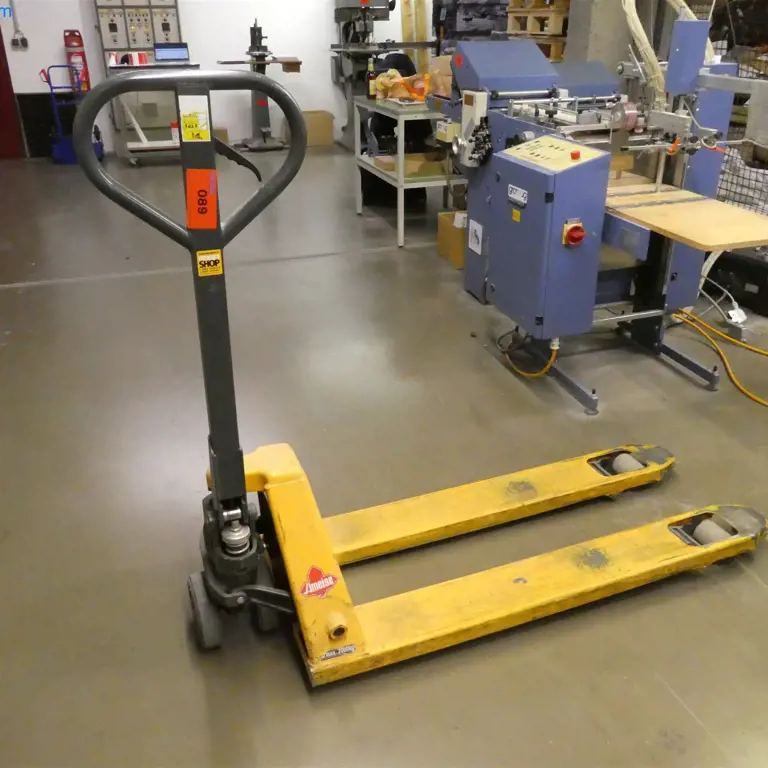 Pallet truck Jungheinrich Ameise (spätere Freigabe)