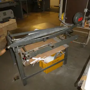 Paper cutting board Robust 800