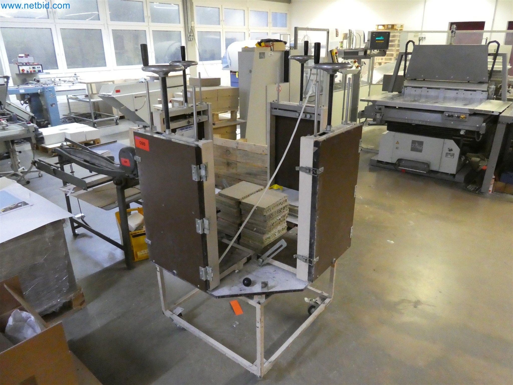 Máquinas de impresión y clasificación-1