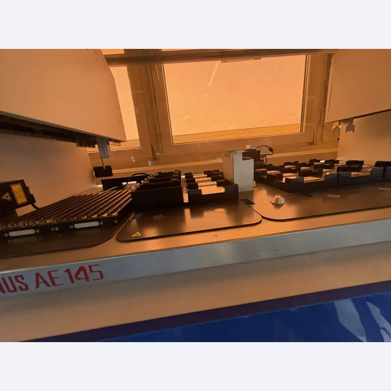 High-quality laboratory and analysis equipment-3