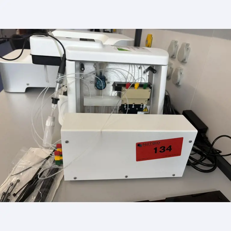 Wysokiej jakości sprzęt laboratoryjny i analityczny-10