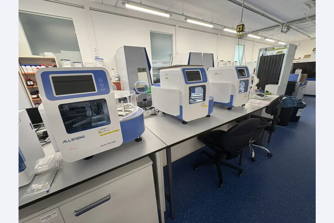 Visokokakovostna laboratorijska in analitska oprema-1