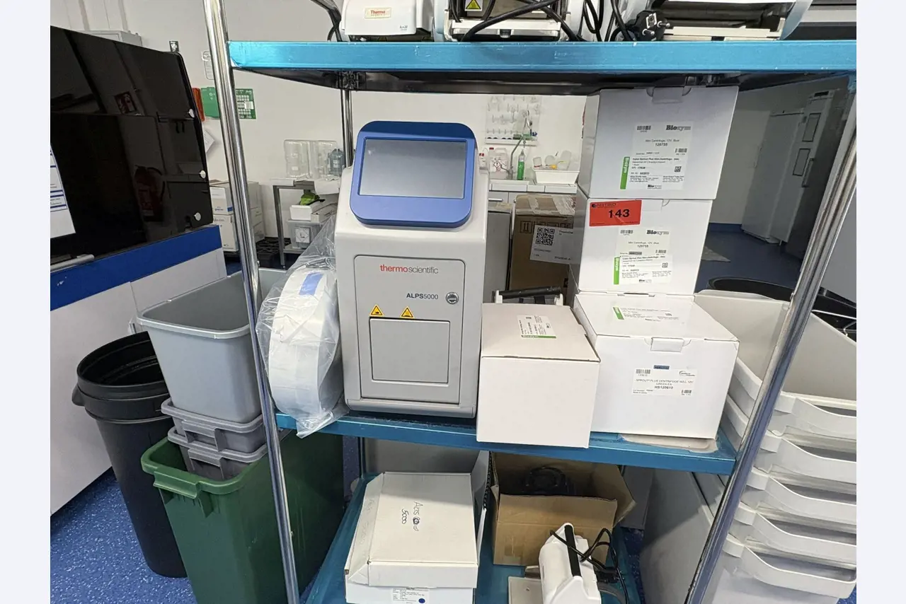 High-quality laboratory and analysis equipment-4