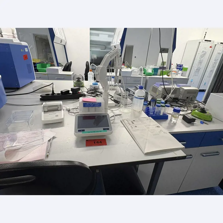 High-quality laboratory and analysis equipment-2