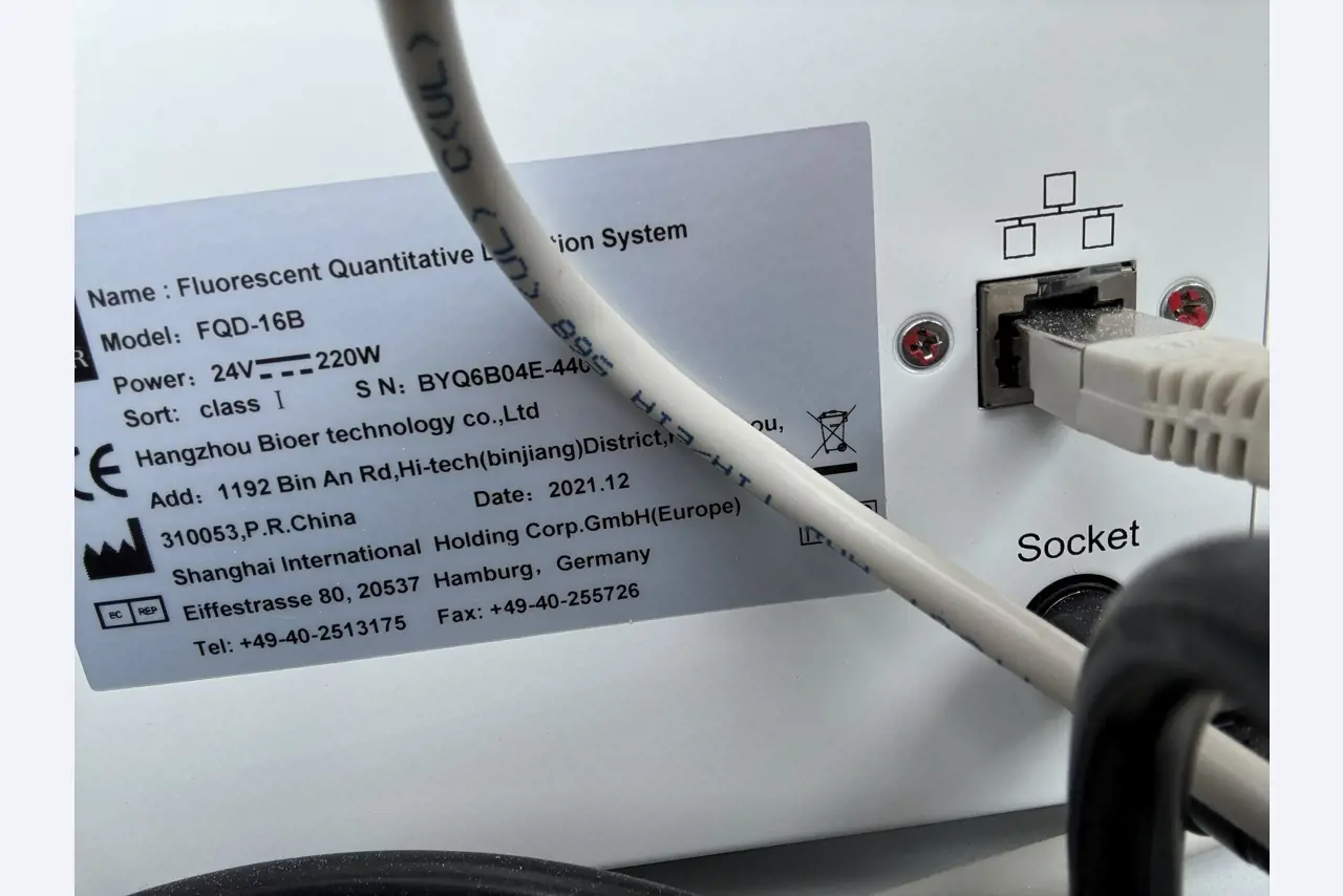 Vysoce kvalitní laboratorní a analytické vybavení-4