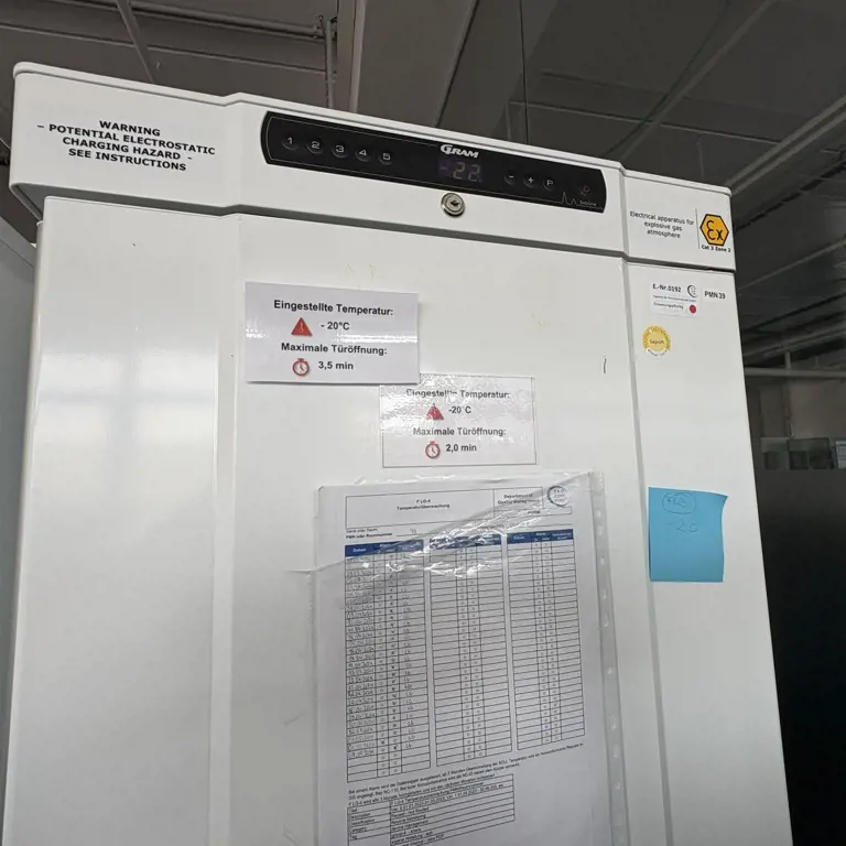 Frigorífico de laboratório GRAM BioLine