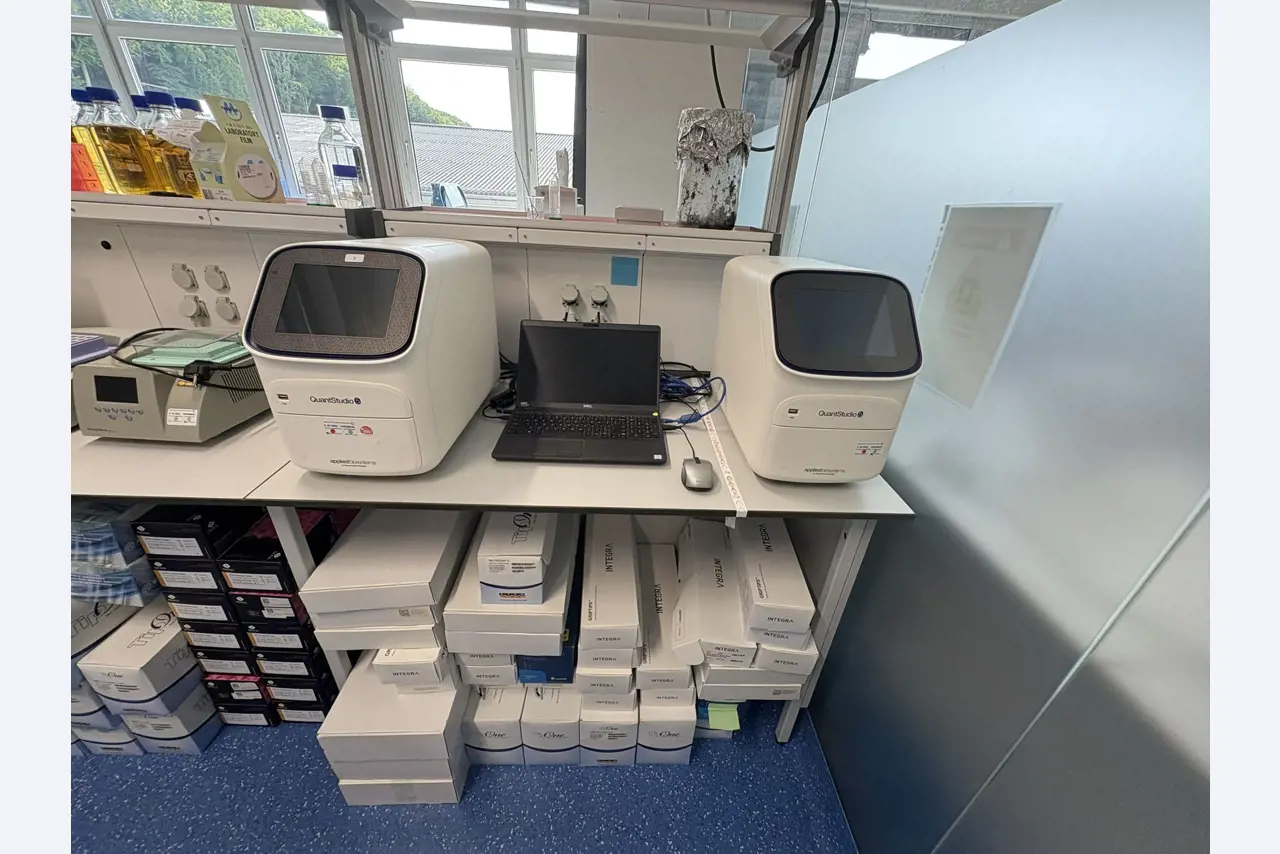 Laboratorium- en analyseapparatuur van hoge kwaliteit-1