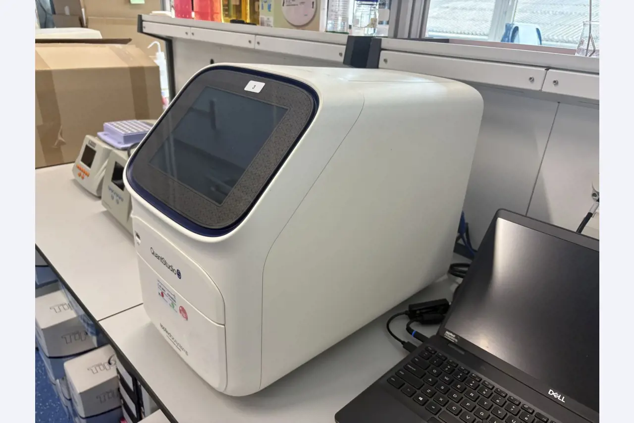 Wysokiej jakości sprzęt laboratoryjny i analityczny-4