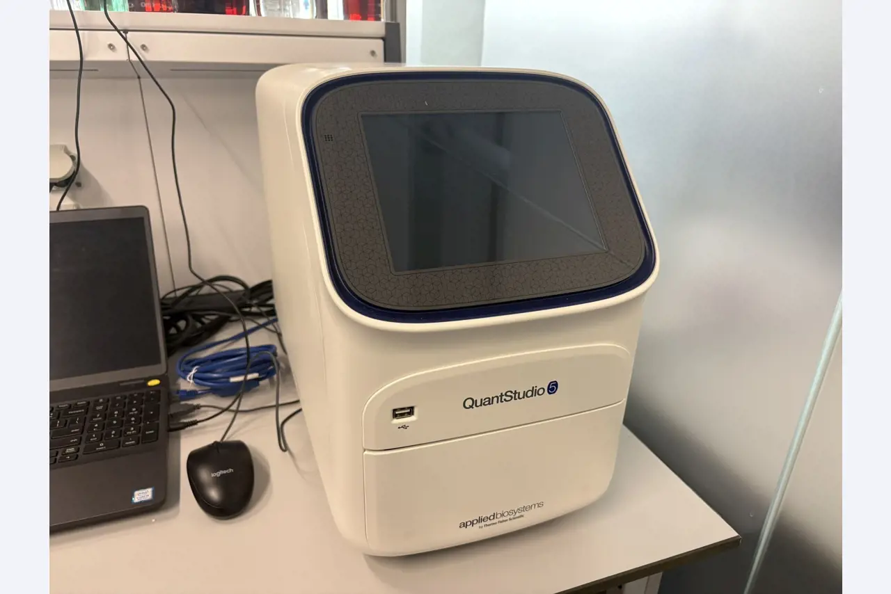 Equipos de laboratorio y análisis de alta calidad-1