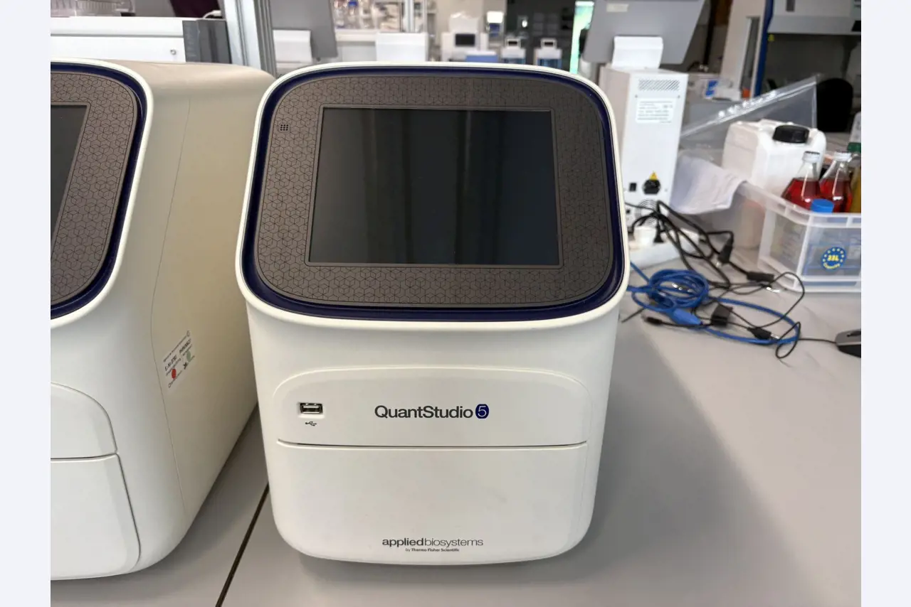 Wysokiej jakości sprzęt laboratoryjny i analityczny-3