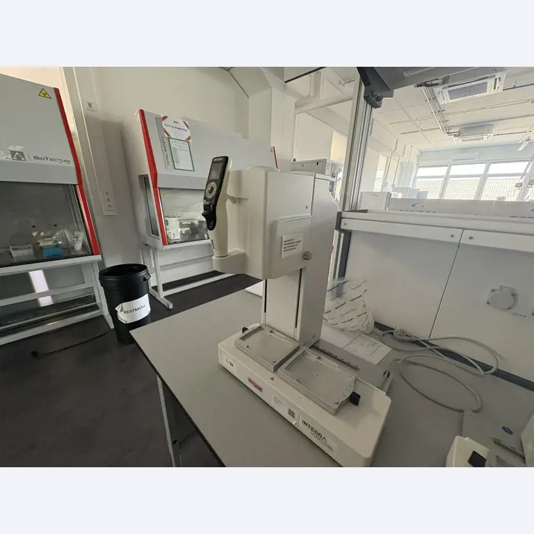 High-quality laboratory and analysis equipment-3