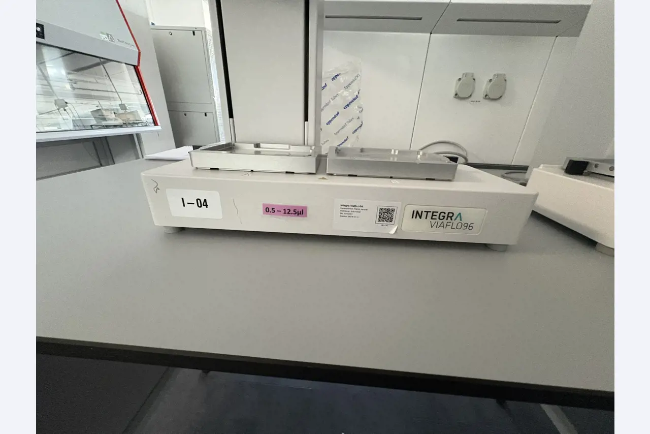 High-quality laboratory and analysis equipment-4