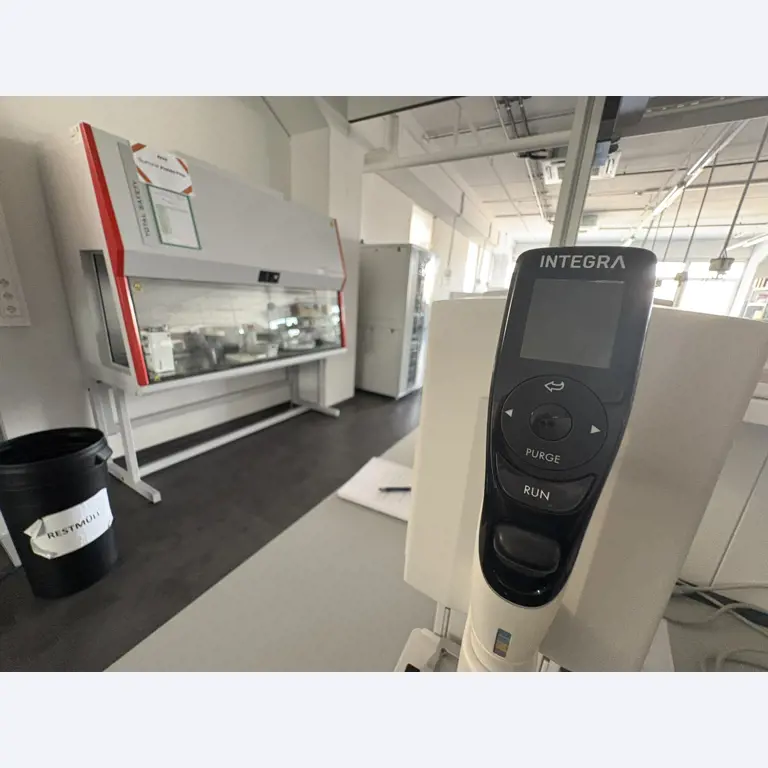 High-quality laboratory and analysis equipment-6