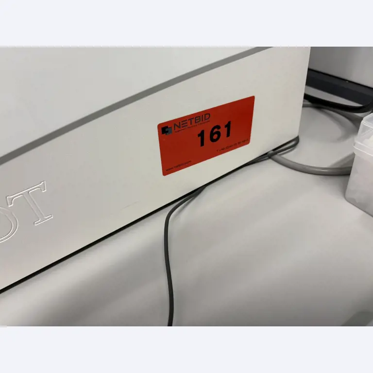 High-quality laboratory and analysis equipment-1