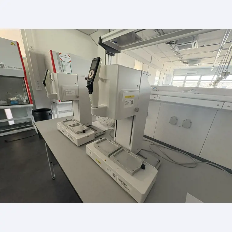 Vysoce kvalitní laboratorní a analytické vybavení-4