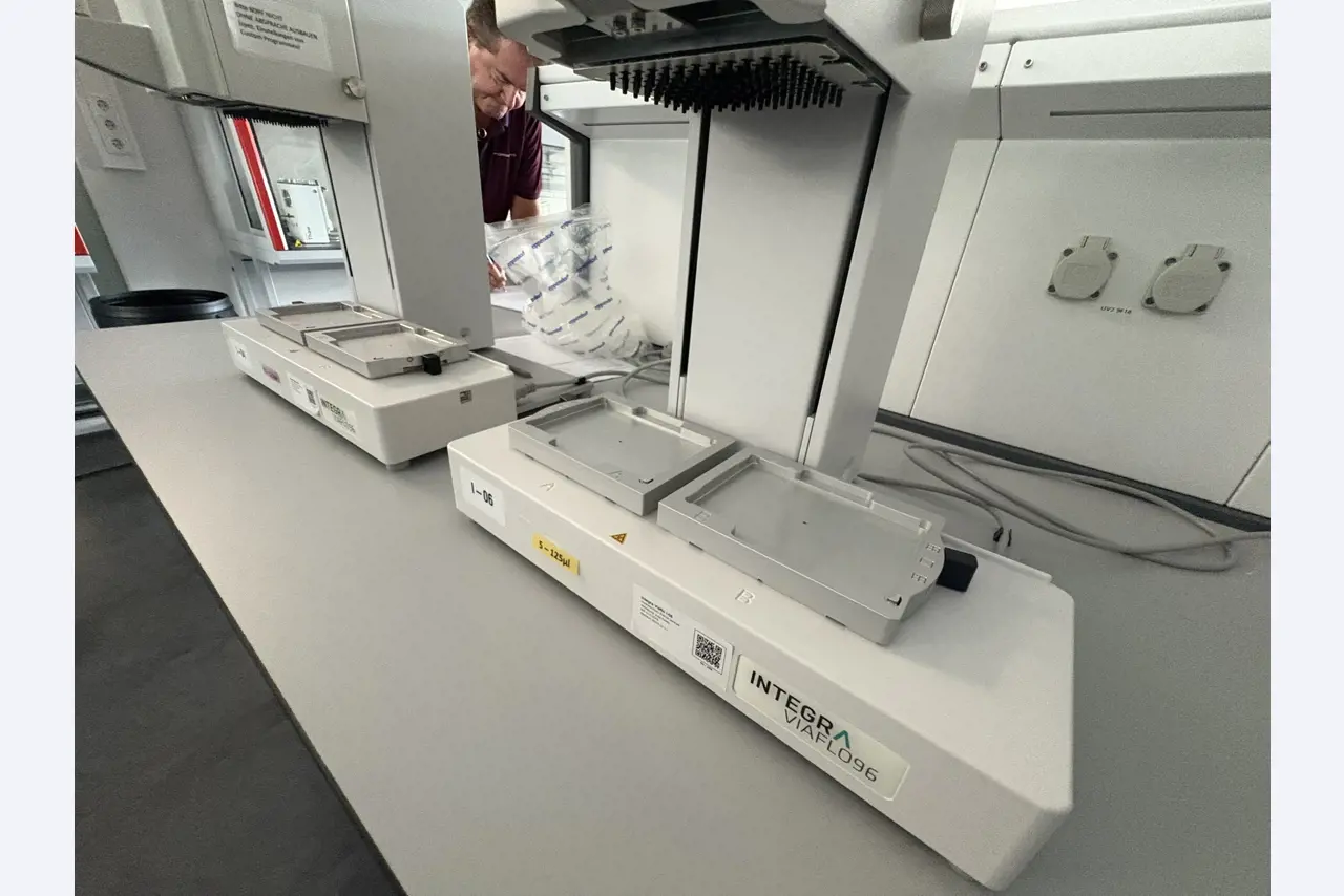 Vysoce kvalitní laboratorní a analytické vybavení-5