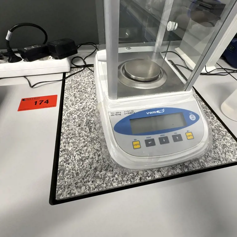 Balança de laboratório Accuris W3300-500