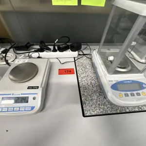 Balança de laboratório Accuris W3300-500