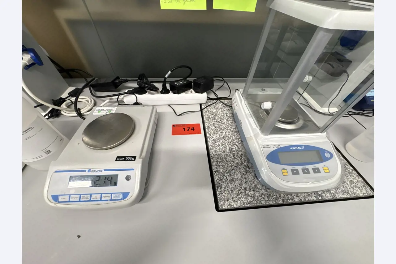 High-quality laboratory and analysis equipment-1