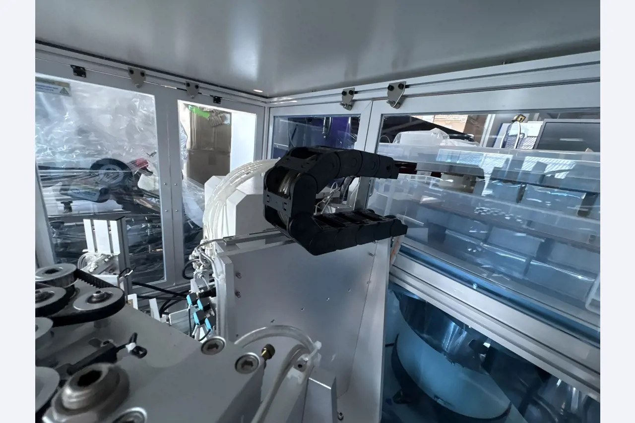 Vysoce kvalitní laboratorní a analytické vybavení-2