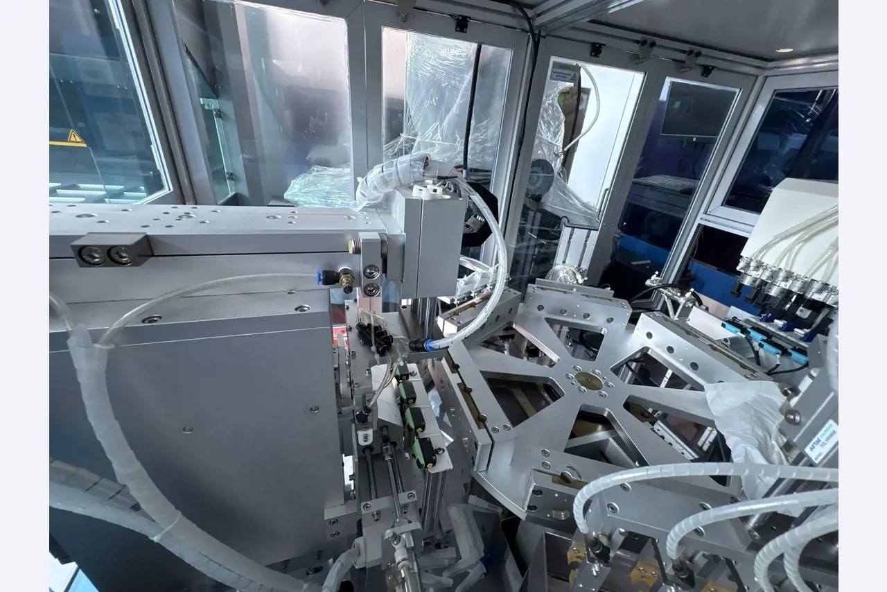 Vysoce kvalitní laboratorní a analytické vybavení-9