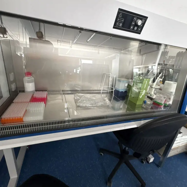 Banco esterilizado Biotectum TecPro 1.5 Comfort