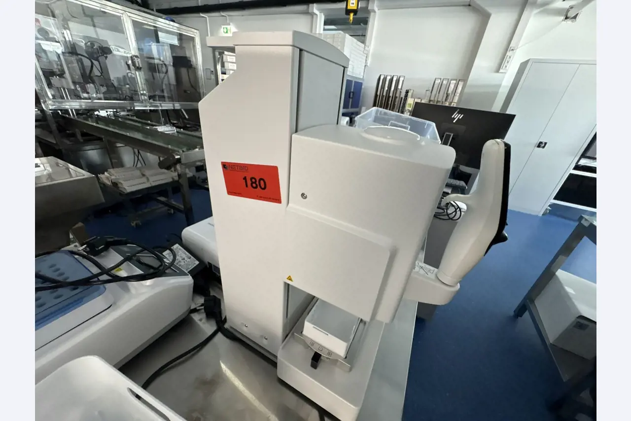 High-quality laboratory and analysis equipment-1