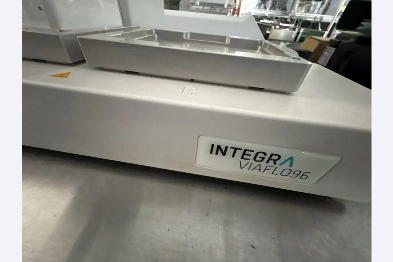 High-quality laboratory and analysis equipment-7