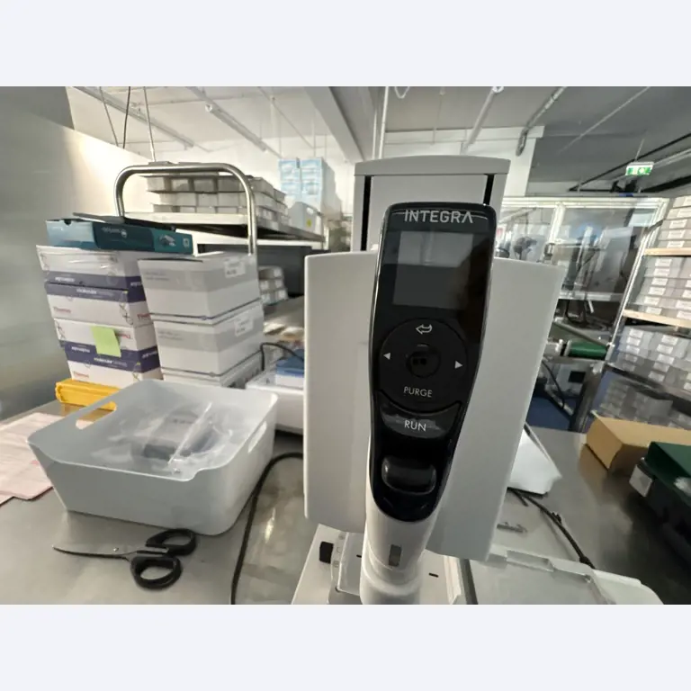 High-quality laboratory and analysis equipment-8