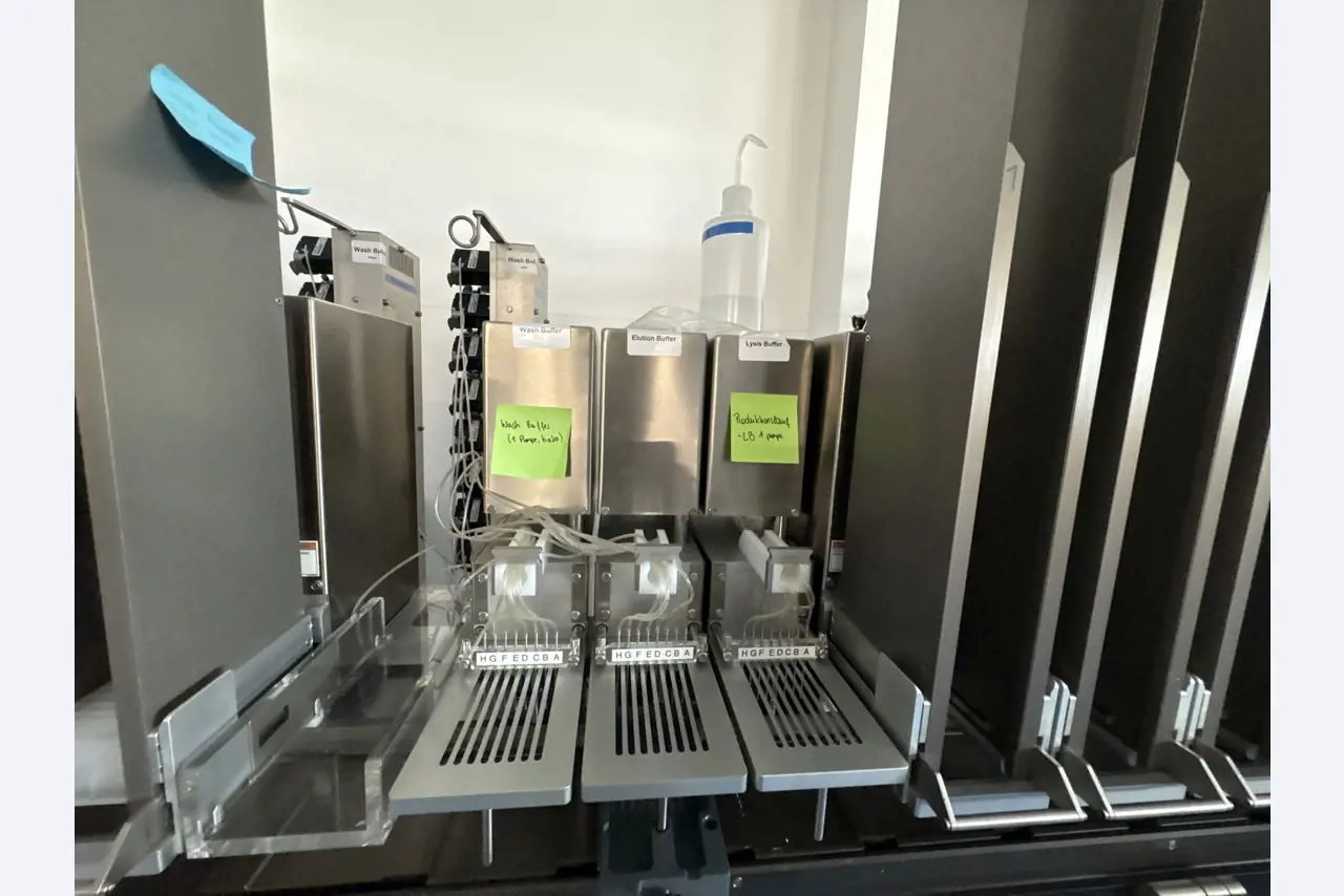 High-quality laboratory and analysis equipment-8