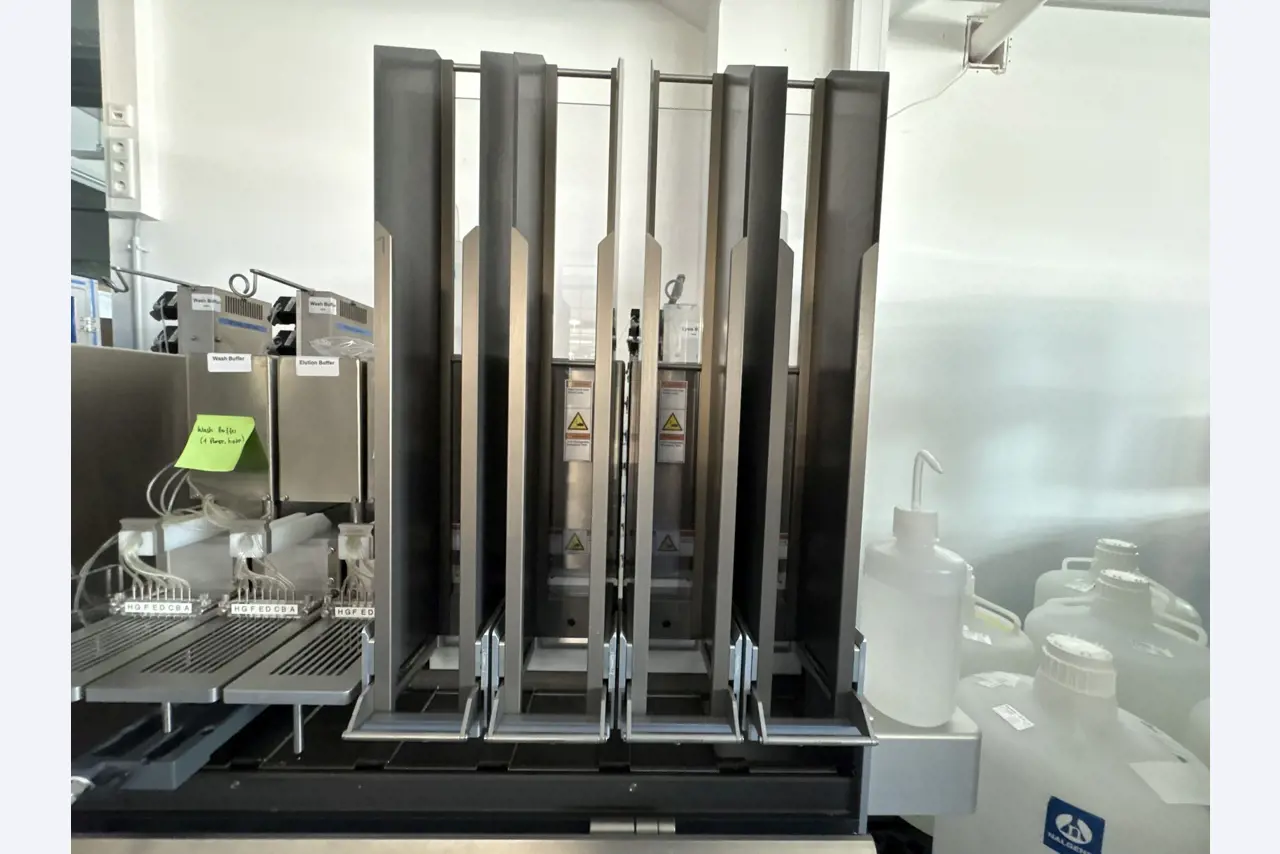 High-quality laboratory and analysis equipment-9