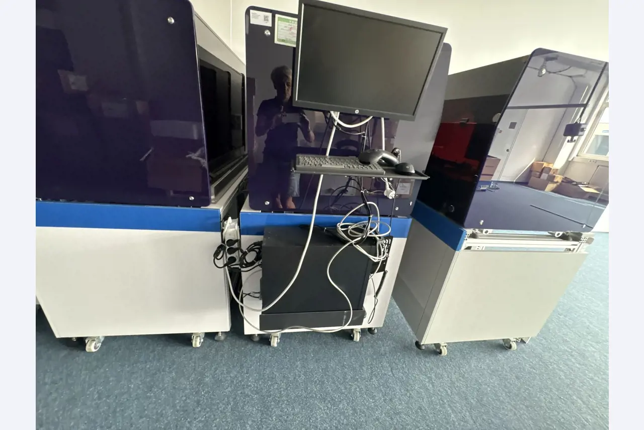 High-quality laboratory and analysis equipment-4