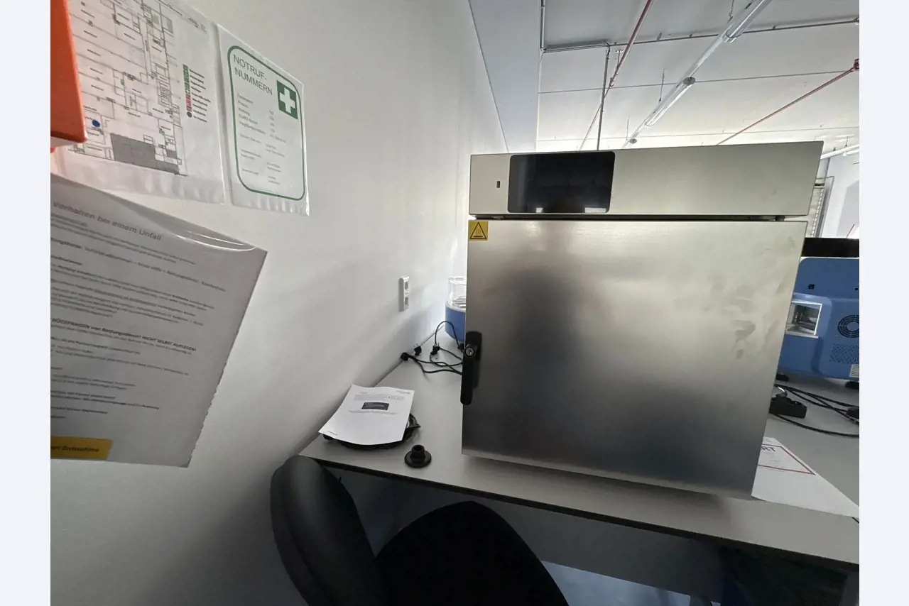 High-quality laboratory and analysis equipment-3