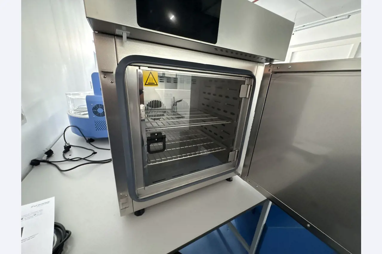 High-quality laboratory and analysis equipment-4