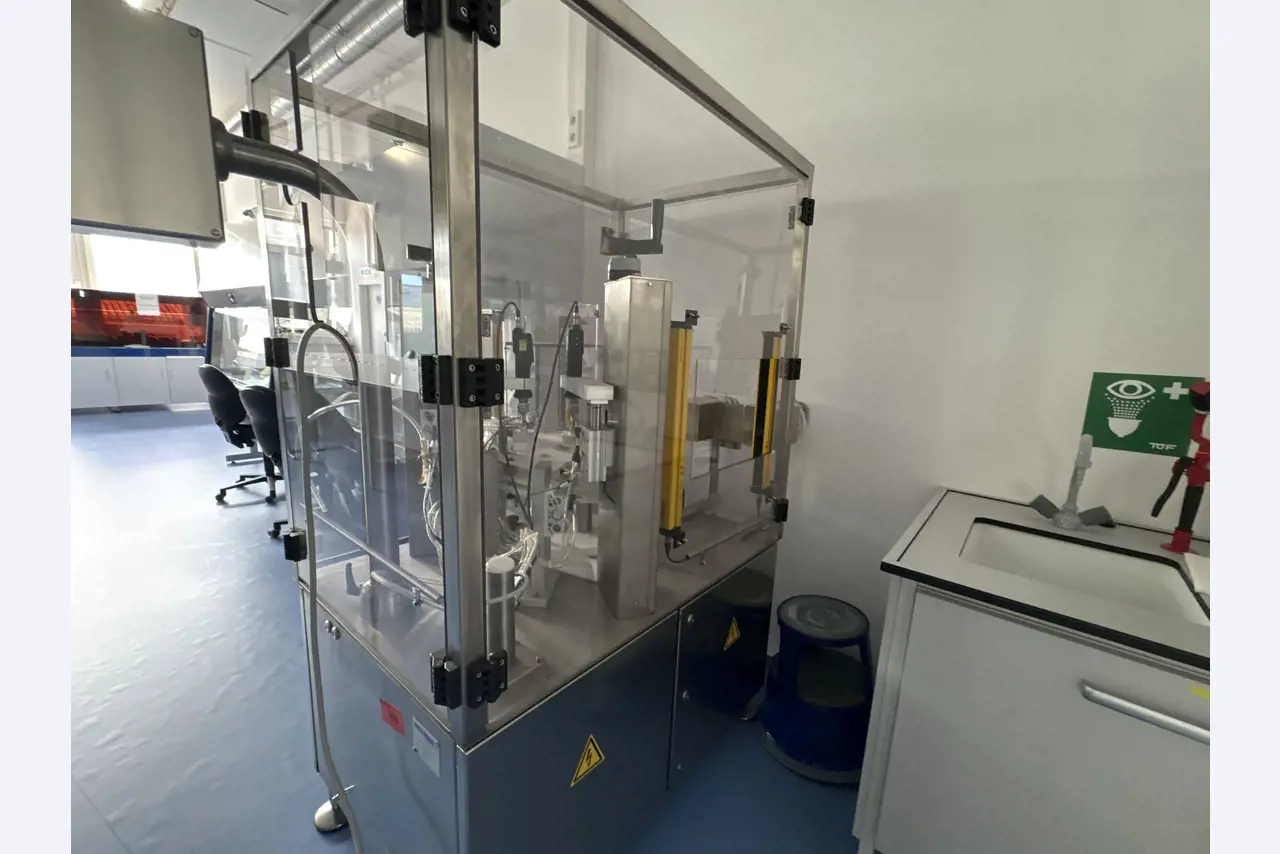 Equipamento laboratorial e analítico de alta qualidade-8