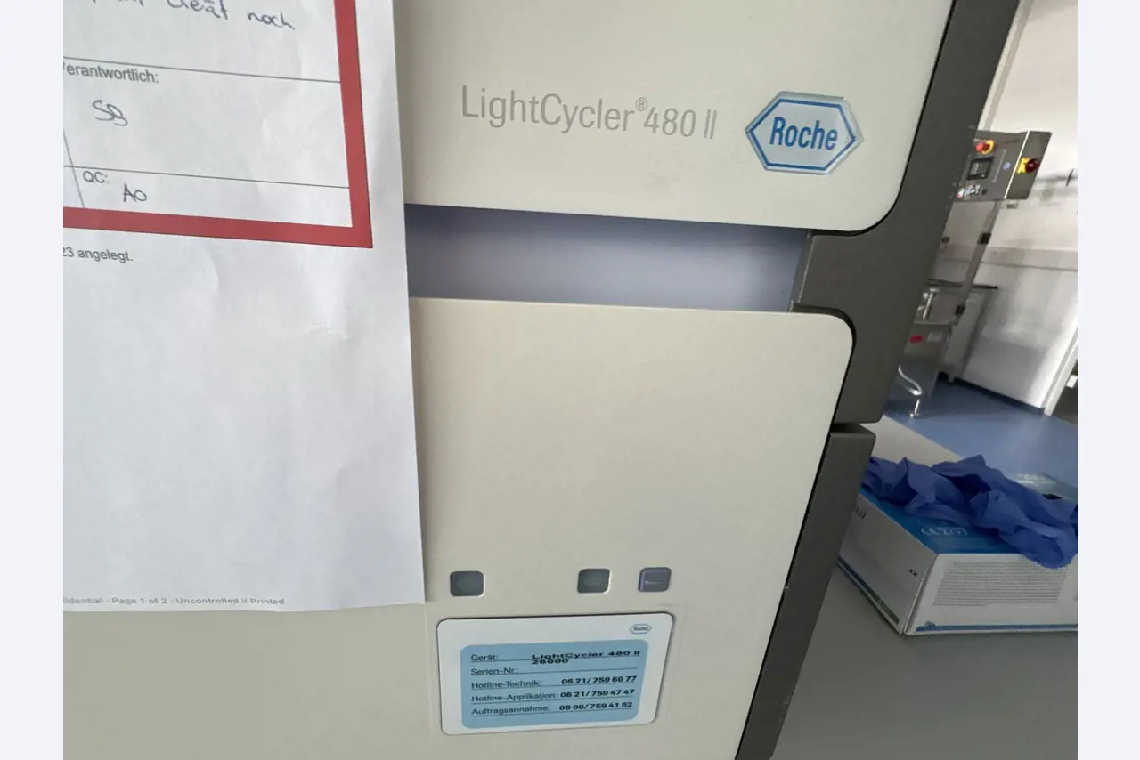 Hochwertige Labor- und Analysegeräte-6