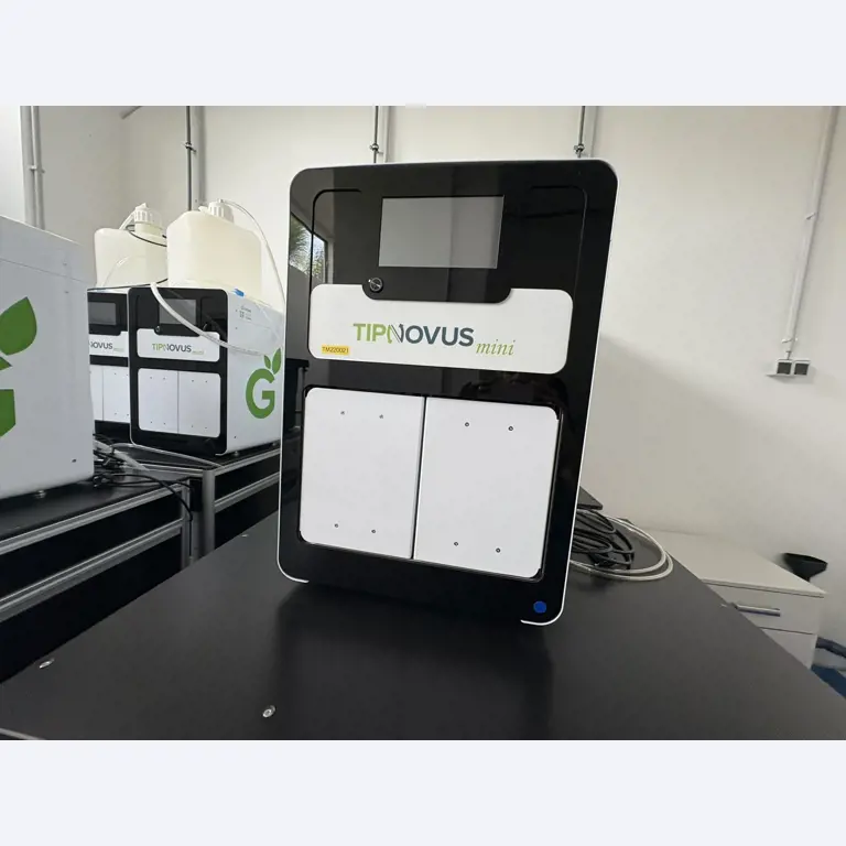 Visokokakovostna laboratorijska in analitska oprema-13