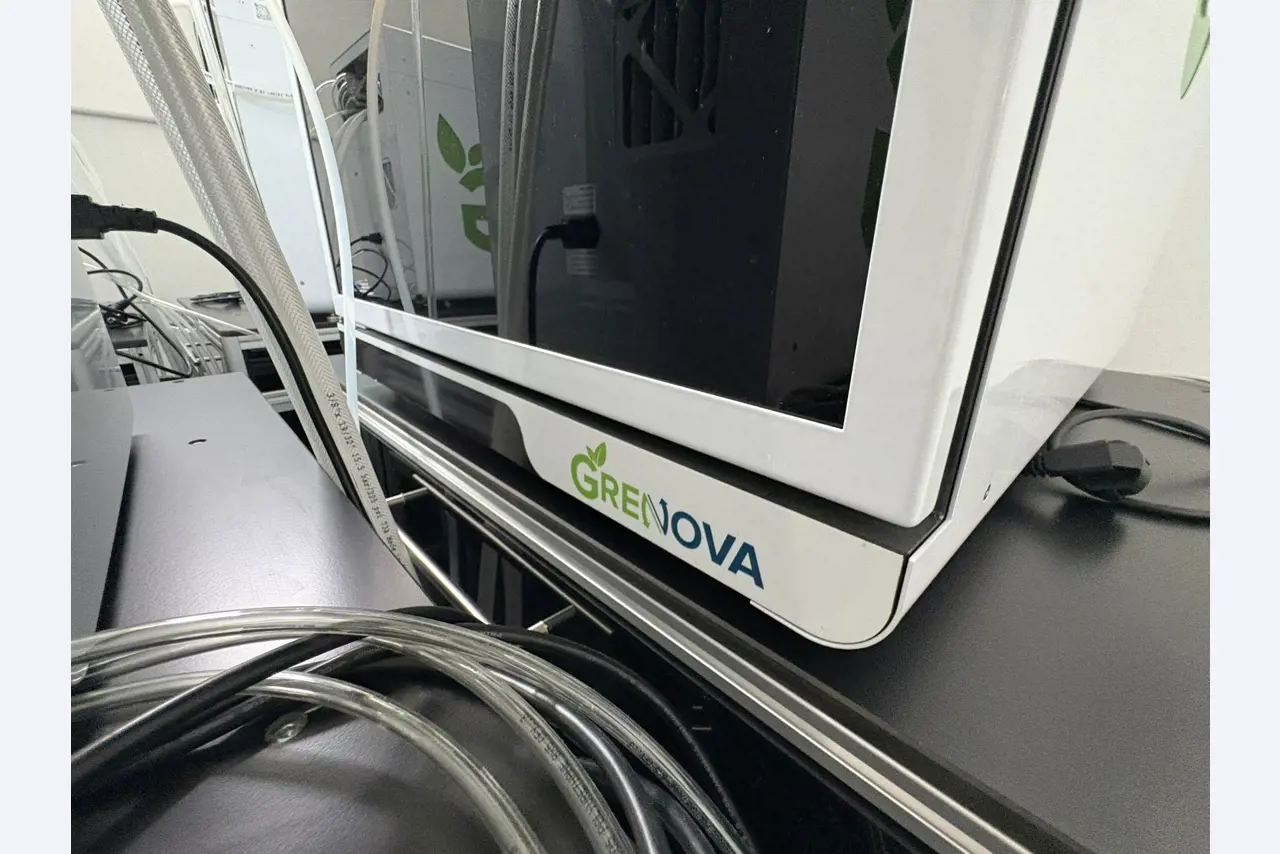 Visokokakovostna laboratorijska in analitska oprema-17