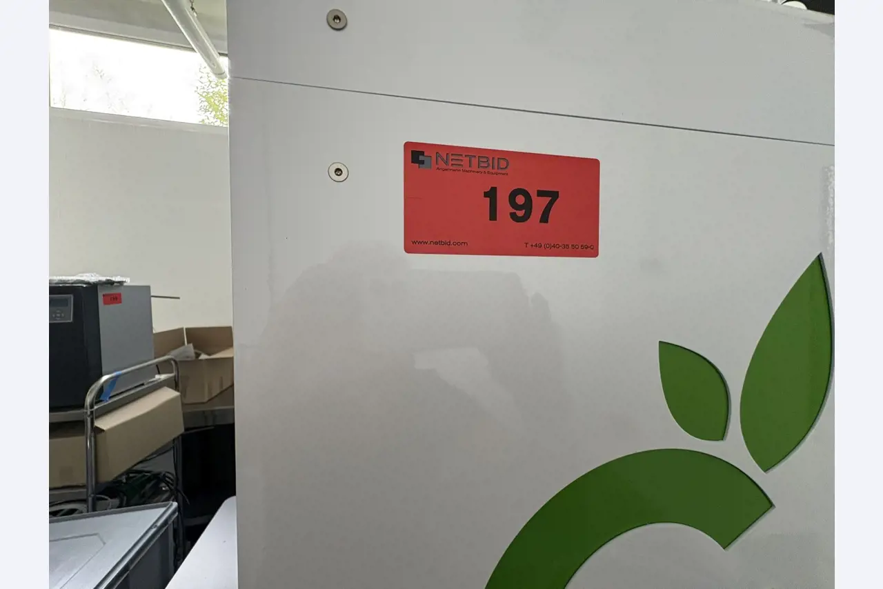 Visokokakovostna laboratorijska in analitska oprema-1