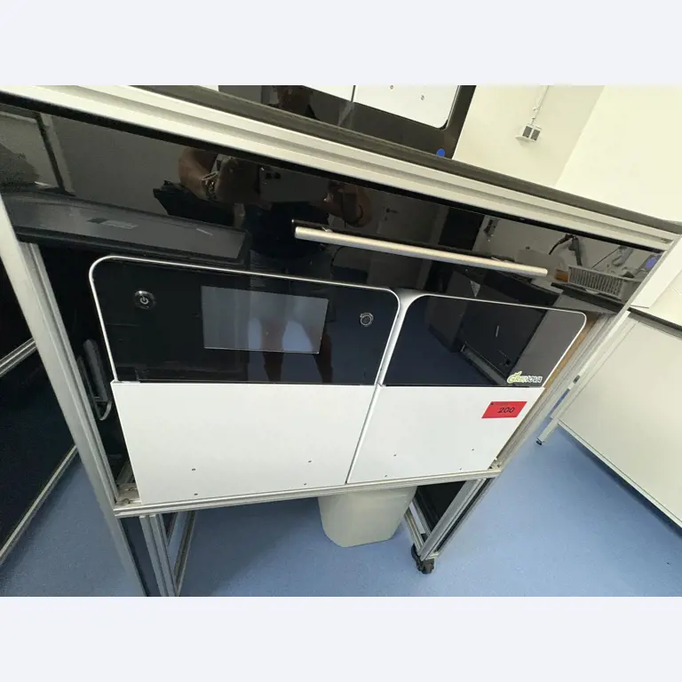 Visokokakovostna laboratorijska in analitska oprema-3