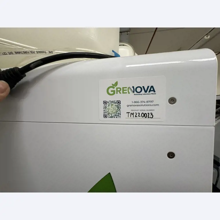 Visokokakovostna laboratorijska in analitska oprema-9