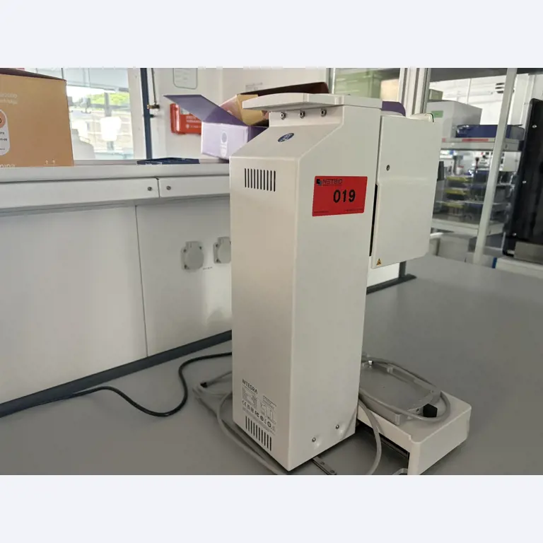 High-quality laboratory and analysis equipment-1