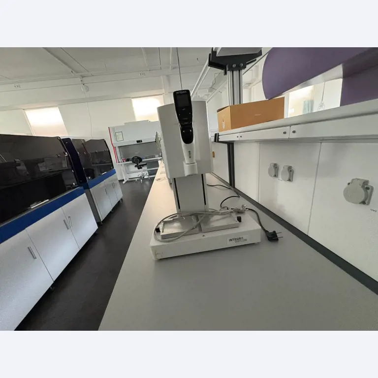 High-quality laboratory and analysis equipment-3